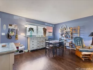 Photo #4: 202519579 Listing 