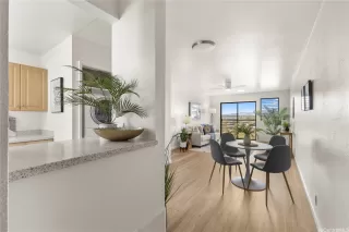 Photo #2: 202519585 Listing 