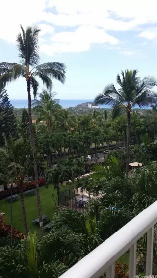 Photo #6: 202519588 Listing