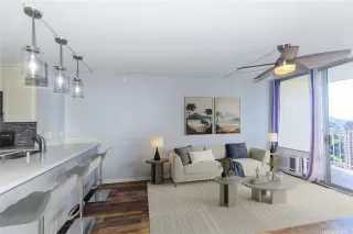 Photo #3: 202519589 Listing 