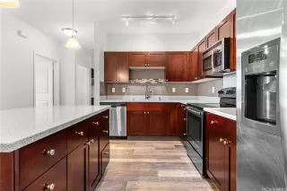 Photo #4: 202519604 Listing