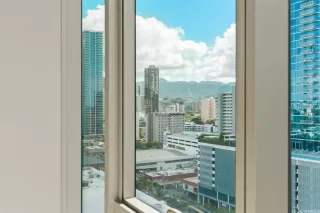 Photo #2: 202519621 Listing 