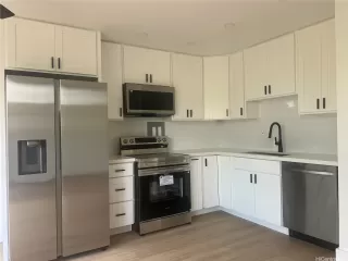 Photo #2: 202519626 Listing