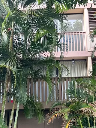 Photo #5: 202519626 Listing