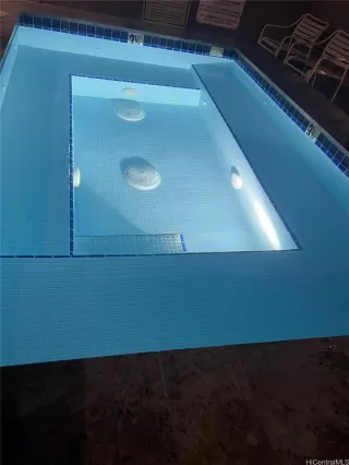 Photo #6: 202519626 Listing