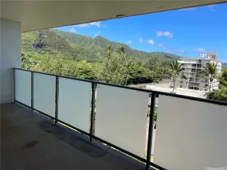 Photo #3: 202519627 Listing