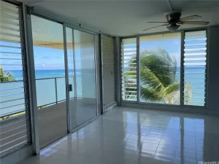 Photo #5: 202519627 Listing