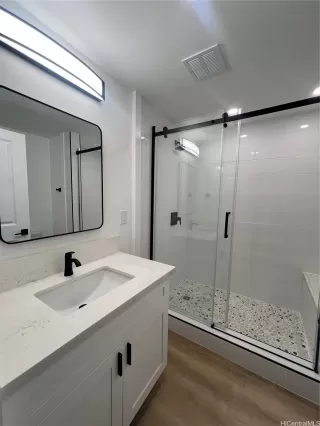 Photo #2: 202519628 Listing 