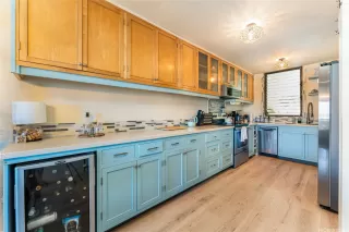 Photo #2: 202519643 Listing 