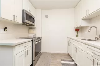 Photo #3: 202519648 Listing 