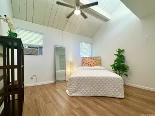 Photo #5: 202519663 Listing 