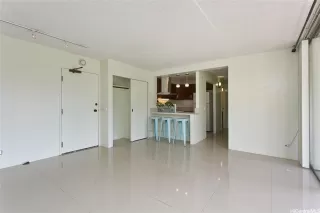 Photo #3: 202519671 Listing 