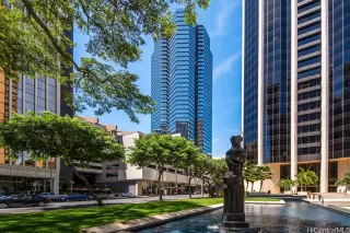 Photo #2: 202519678 Listing