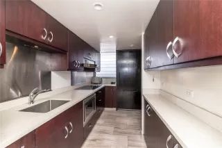 Photo #3: 202519683 Listing