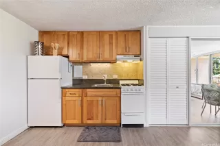 Photo #3: 202519692 Listing