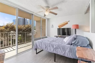 Photo #5: 202519692 Listing