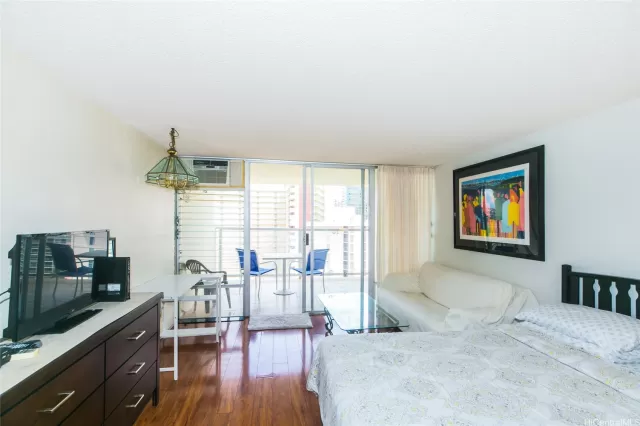 MLS: 202519704 Condo For Sale