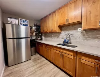 Photo #5: 202519706 Listing