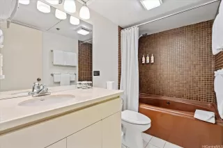 Photo #5: 202519744 Listing 