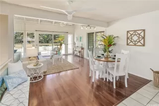 Photo #5: 202519749 Listing 