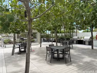 Photo #4: 202519795 Listing 