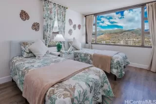 Photo #6: 202519814 Listing 