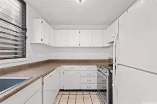 Photo #4: 202519815 Listing 