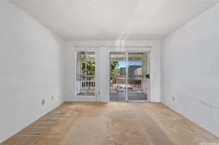 Photo #5: 202519817 Listing 