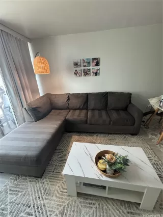 Photo #2: 202519855 Listing 