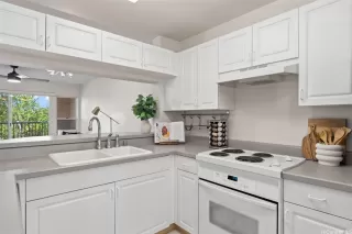 Photo #6: 202519864 Listing