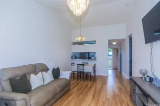 Photo #3: 202519867 Listing