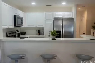 Photo #6: 202519871 Listing 