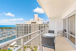 Photo #2: 202519889 Listing 