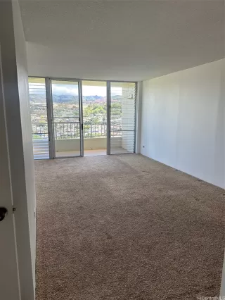 Photo #2: 202519891 Listing 