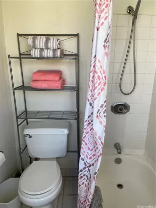 Photo #4: 202519893 Listing