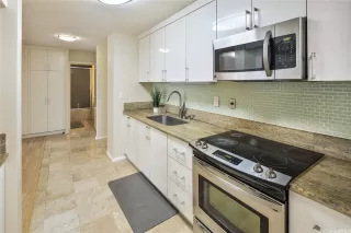 Photo #4: 202519910 Listing