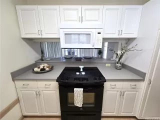 Photo #4: 202519939 Listing 