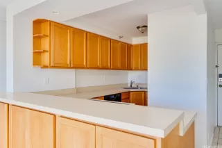 Photo #6: 202519943 Listing 