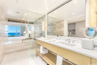 Photo #5: 202519945 Listing