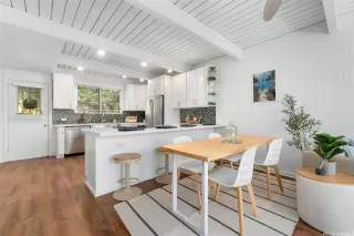 Photo #5: 202519947 Listing