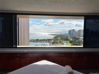 Photo #2: 202519951 Listing 