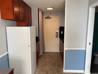 Photo #6: 202519964 Listing 