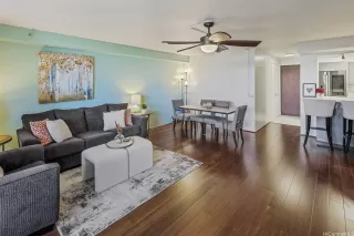 Photo #6: 202519969 Listing