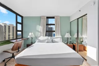 Photo #6: 202519977 Listing