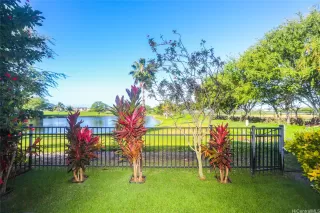 Photo #5: 202519992 Listing