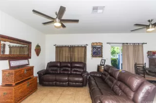 Photo #6: 202519992 Listing