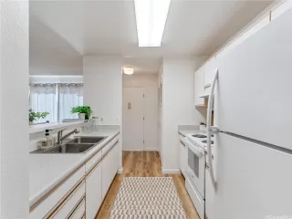 Photo #5: 202520062 Listing 