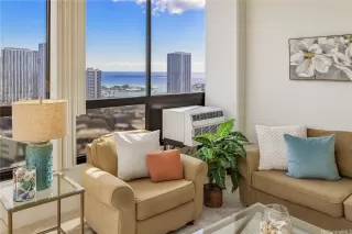 Photo #3: 202520111 Listing