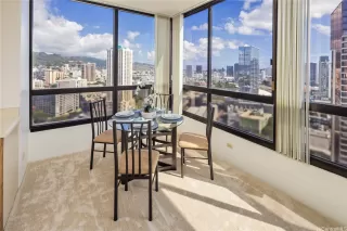 Photo #4: 202520111 Listing