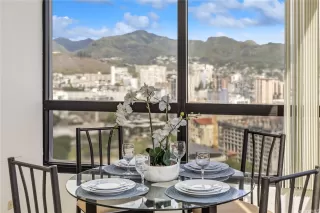 Photo #5: 202520111 Listing